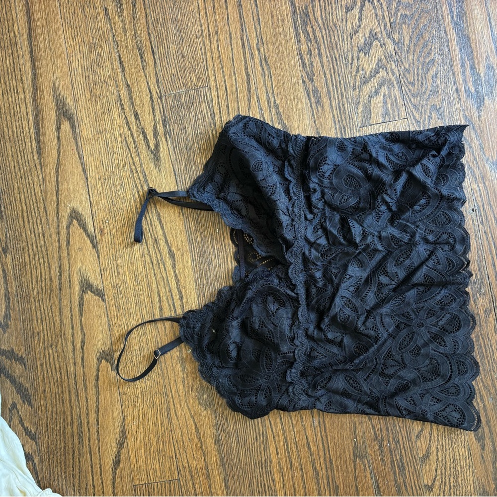 Sheer (under bust) going out top